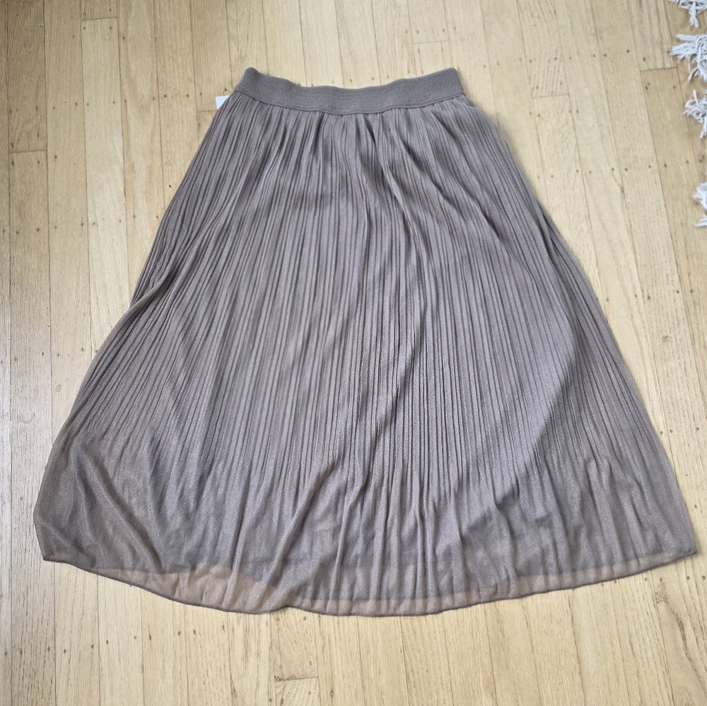 ♥️NWT Metrowear Taupe Pleated Pull-On Midi Pencil Skirt Elastic Waist Size PM